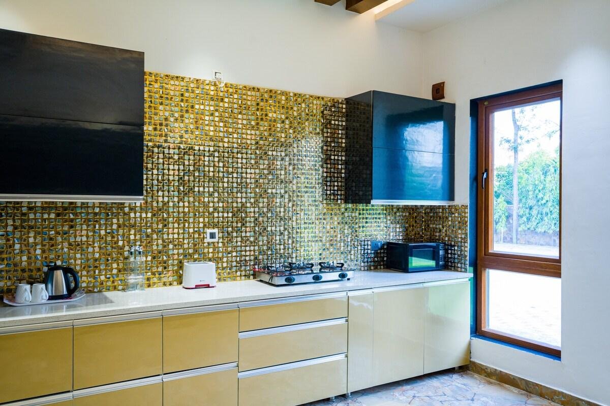 ELIVAAS Sanisa Farm  3 bhk x Solis Nature