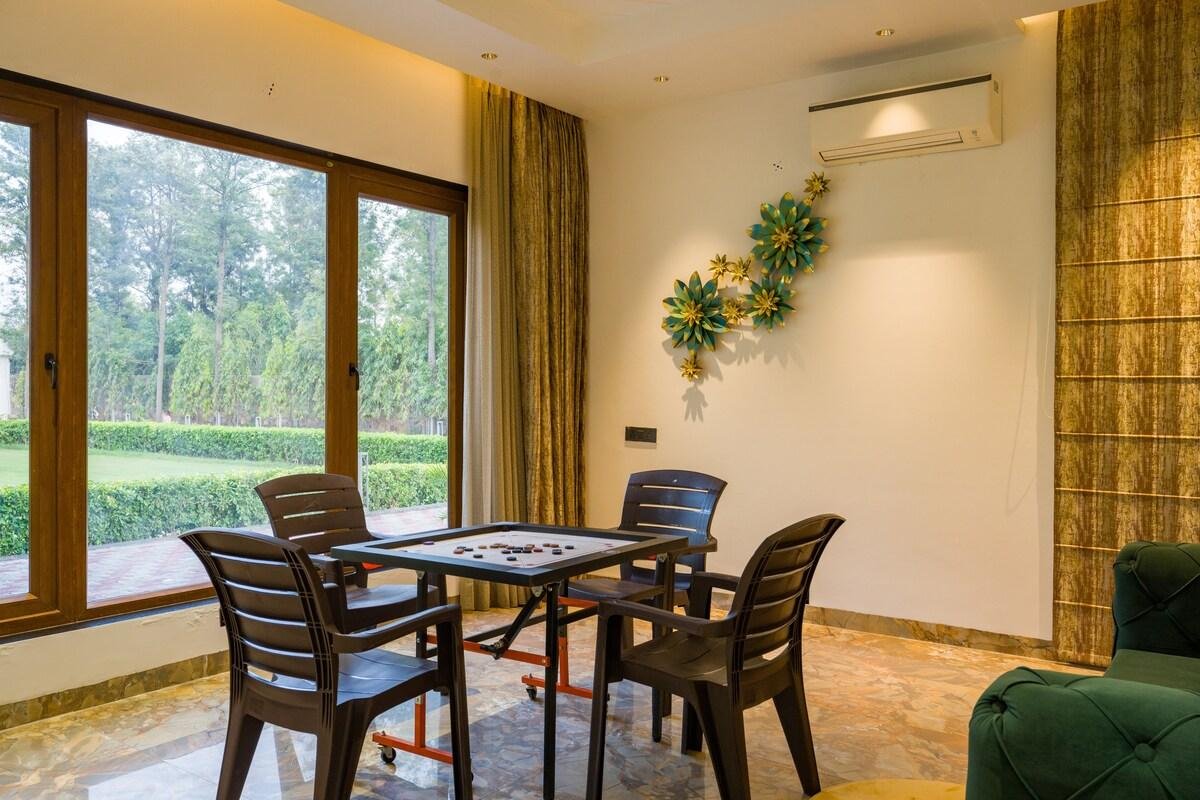 ELIVAAS Sanisa Farm  3 bhk x Solis Nature