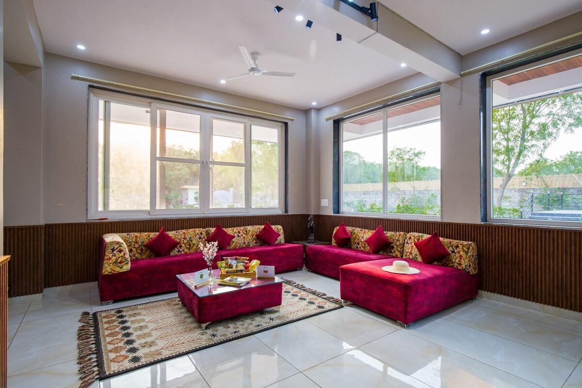 ELIVAAS Amber Villa 3 bhk x Solis Nature