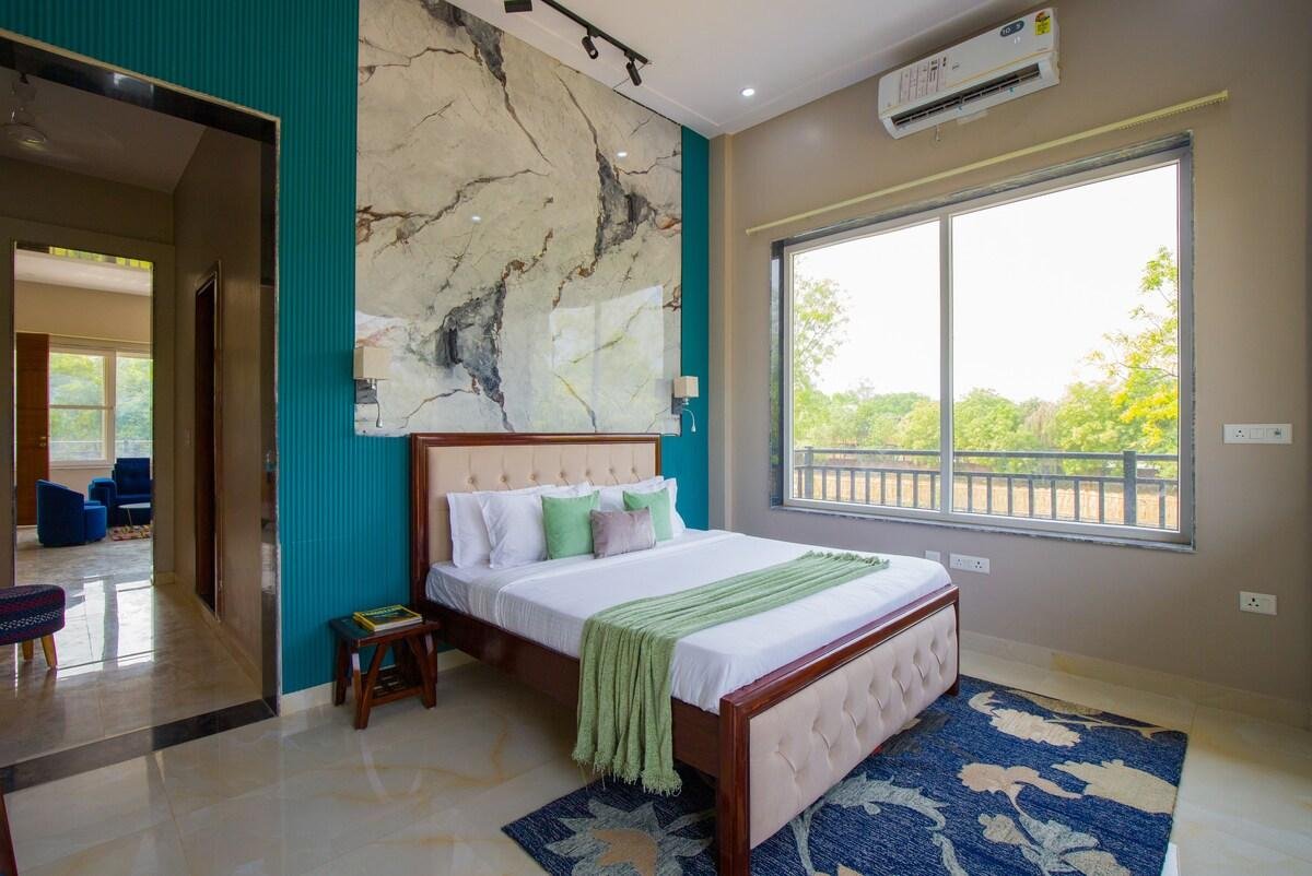 ELIVAAS Amber Villa 3 bhk x Solis Nature