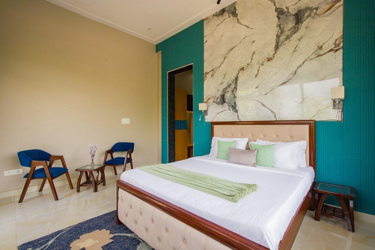 ELIVAAS Amber Villa 3 bhk x Solis Nature