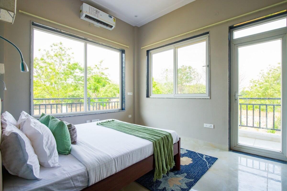 ELIVAAS Amber Villa 3 bhk x Solis Nature