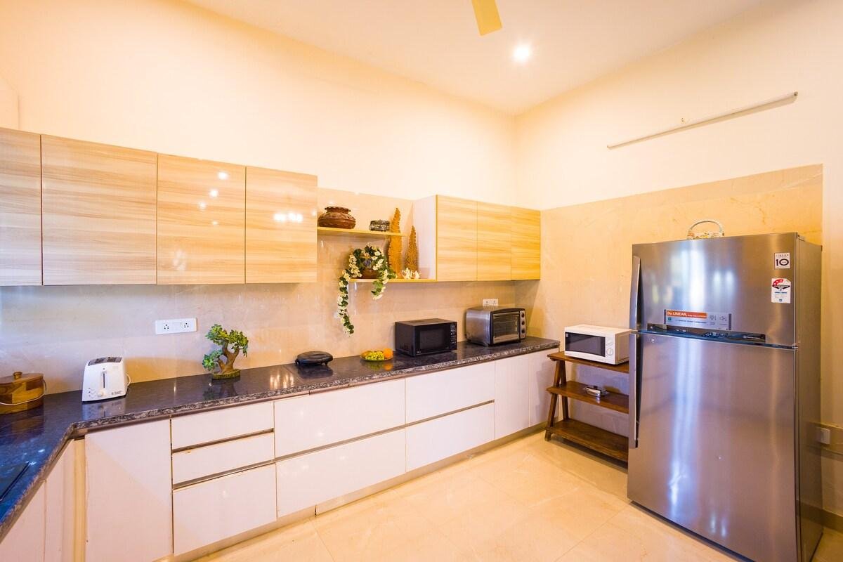 Alaya Stays Dacha   3 bhk x Solis Nature