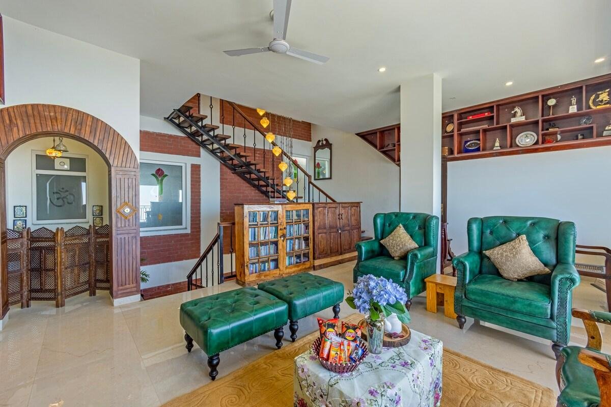 ELIVAAS Cliff Side Villa 3BHK + Attic x Solis Nature