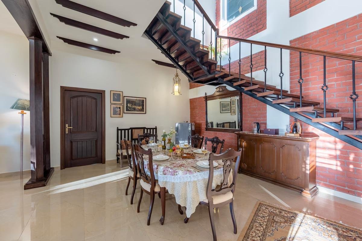 ELIVAAS Cliff Side Villa 3BHK + Attic x Solis Nature
