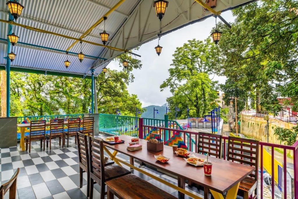 goSTOPS Mussoorie Clock Tower x Solis Nature
