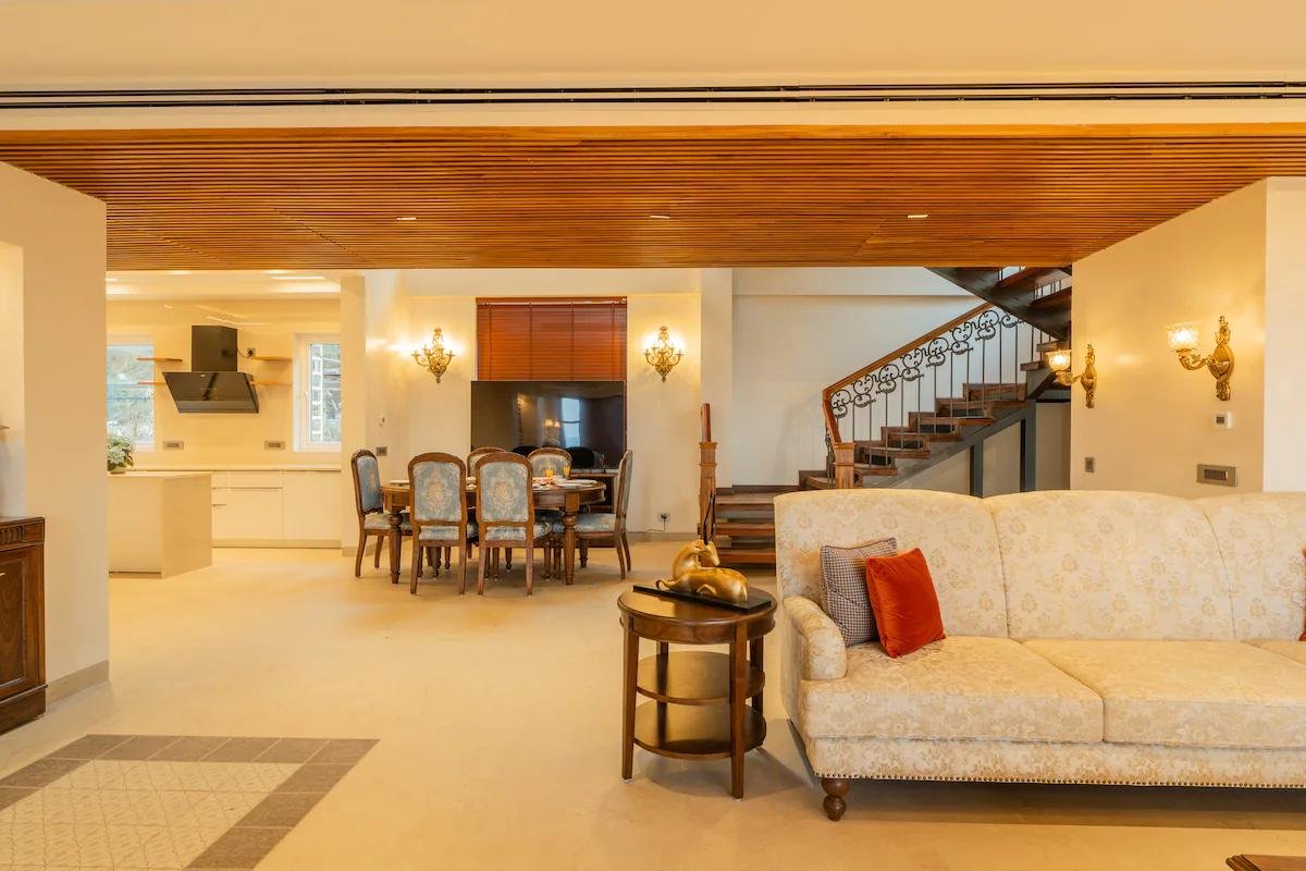 ELIVAAS privé The Royce Rose     4BHK Kasauli x Solis Nature