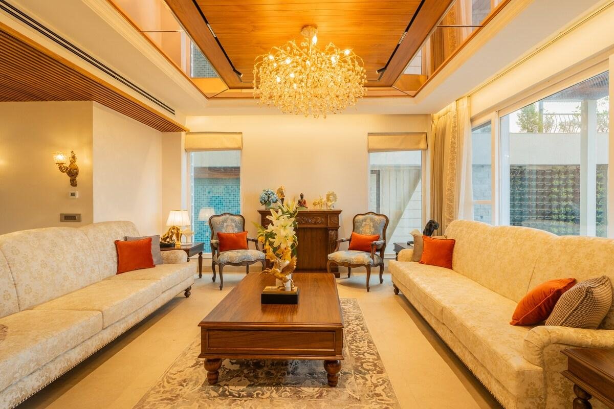 ELIVAAS privé The Royce Rose     4BHK Kasauli x Solis Nature