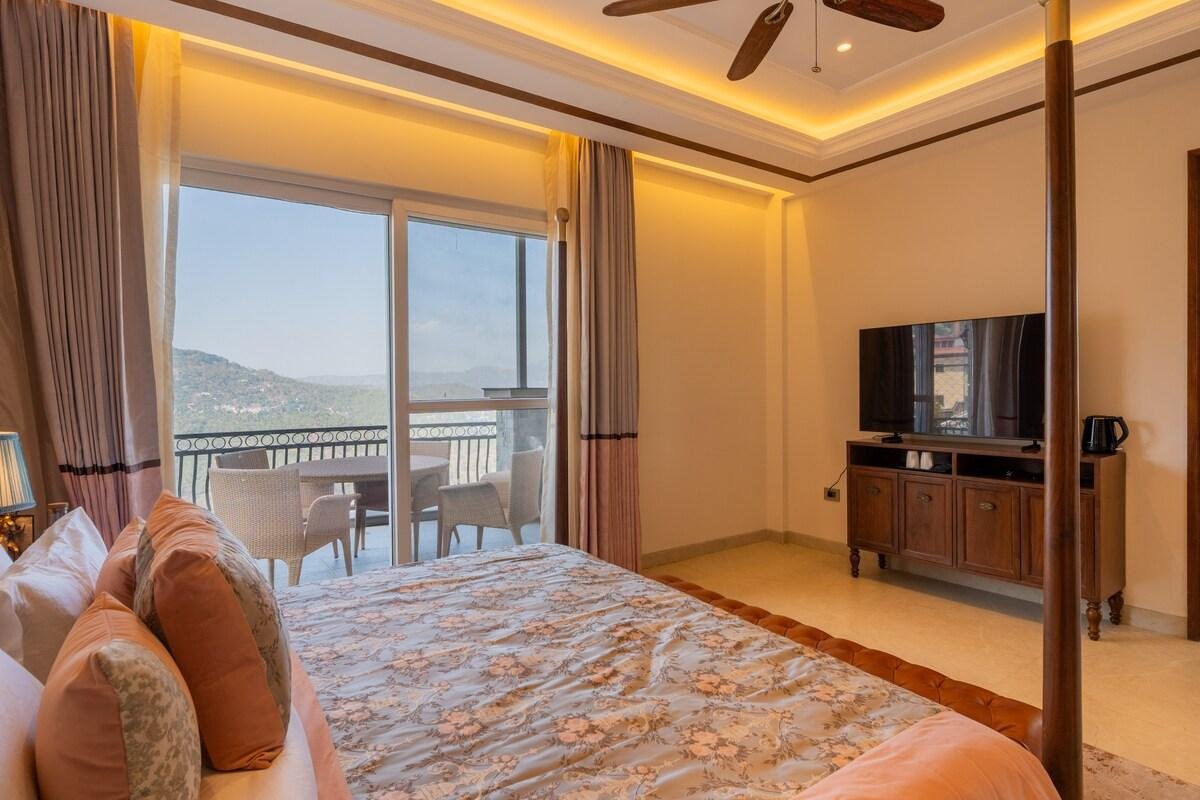 ELIVAAS privé The Royce Rose     4BHK Kasauli x Solis Nature
