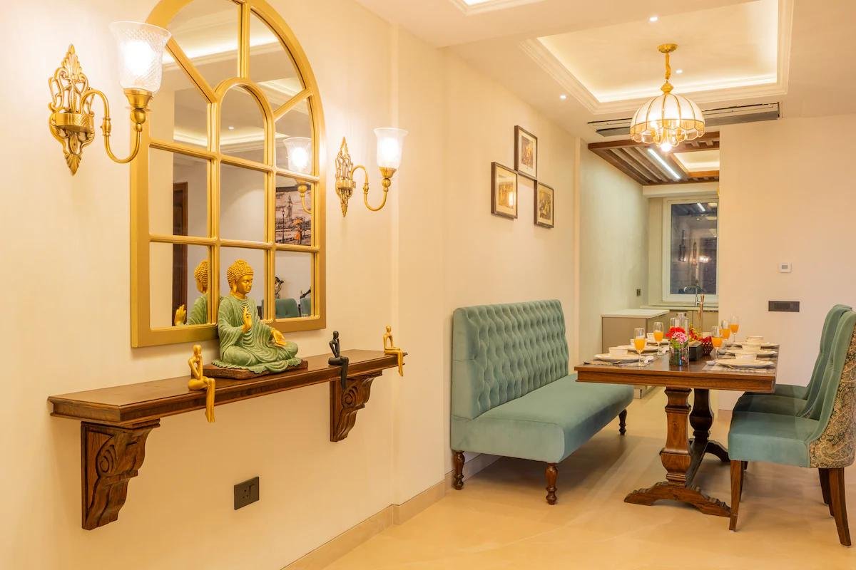 Luxury Heights Getaway Cottage with Terrace Views x Solis Nature