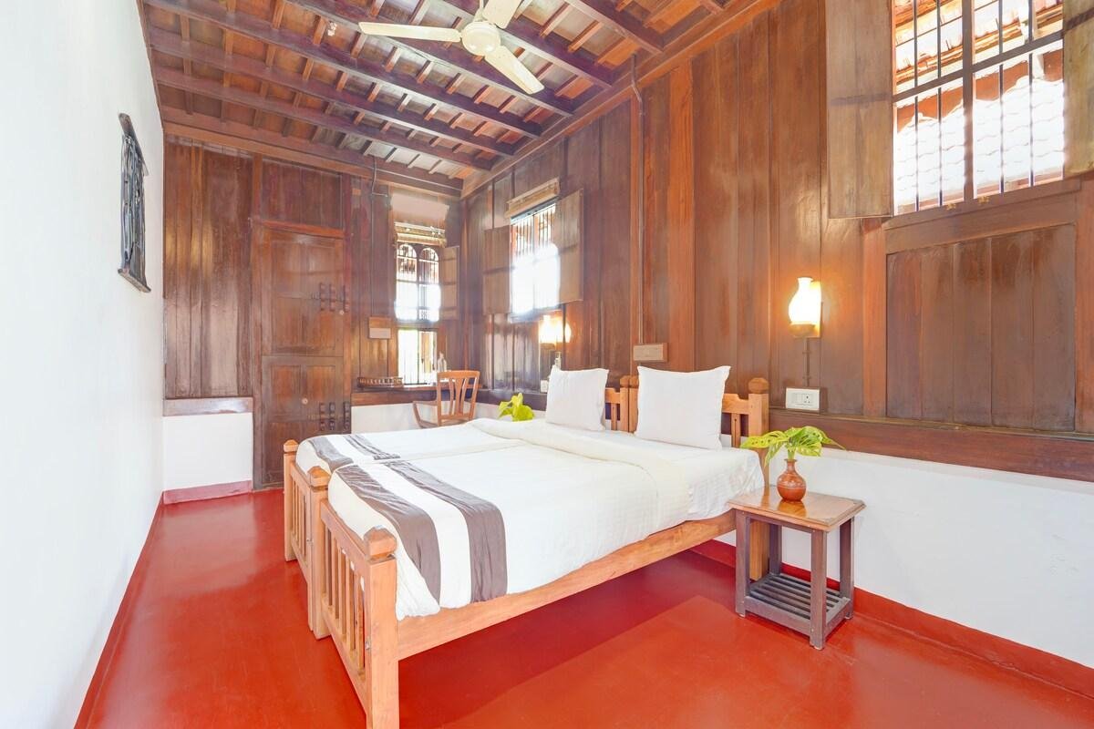 Alaya Stays Palm Dale   1 room suite Deluxe Room x Solis Nature