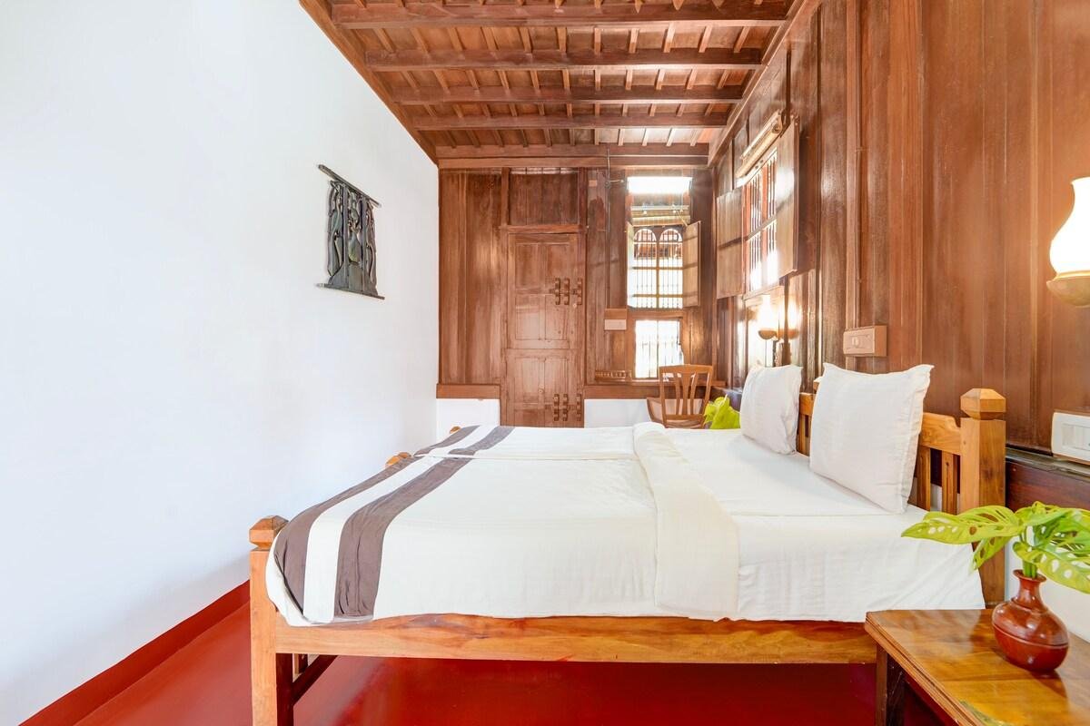 Alaya Stays Palm Dale   1 room suite Deluxe Room x Solis Nature