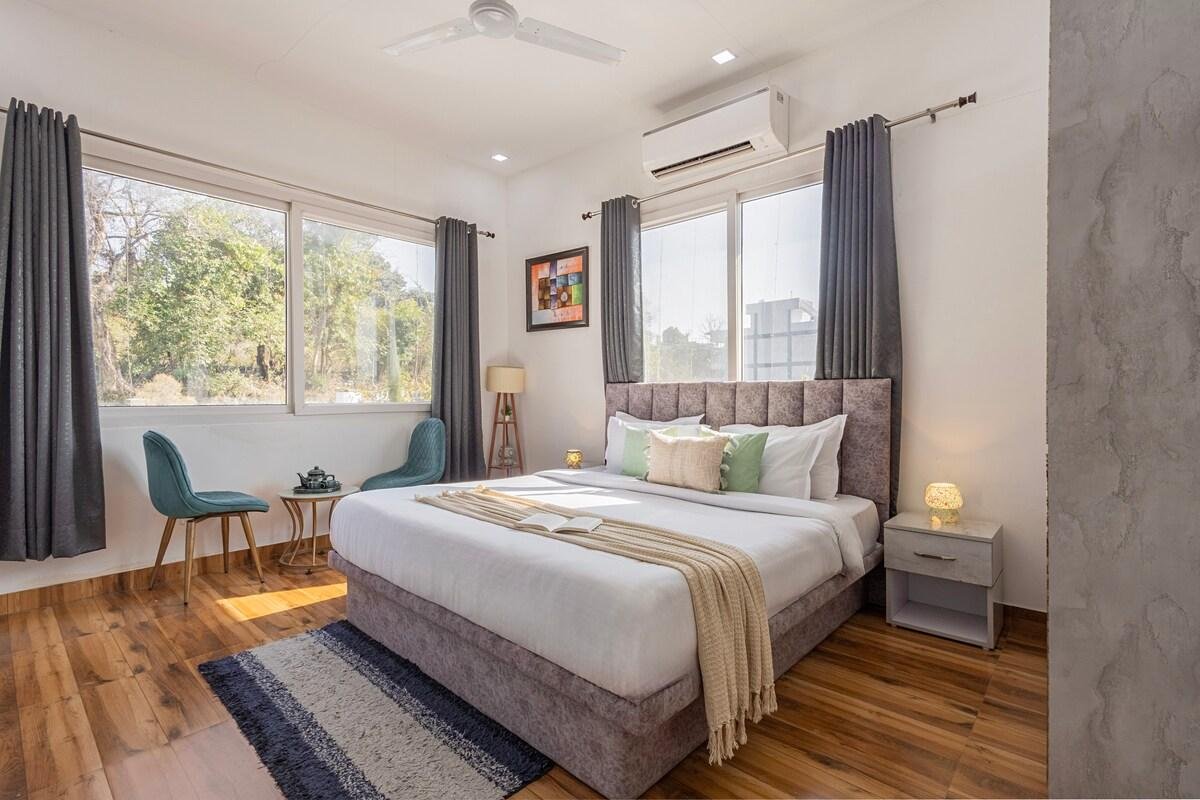 Alaya Stays Baramasa  3 BHK x Solis Nature