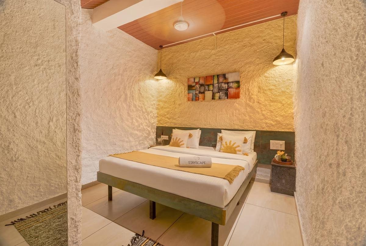 Stayscape - Bricstone House, 11BHK in Lonavala x Solis Nature