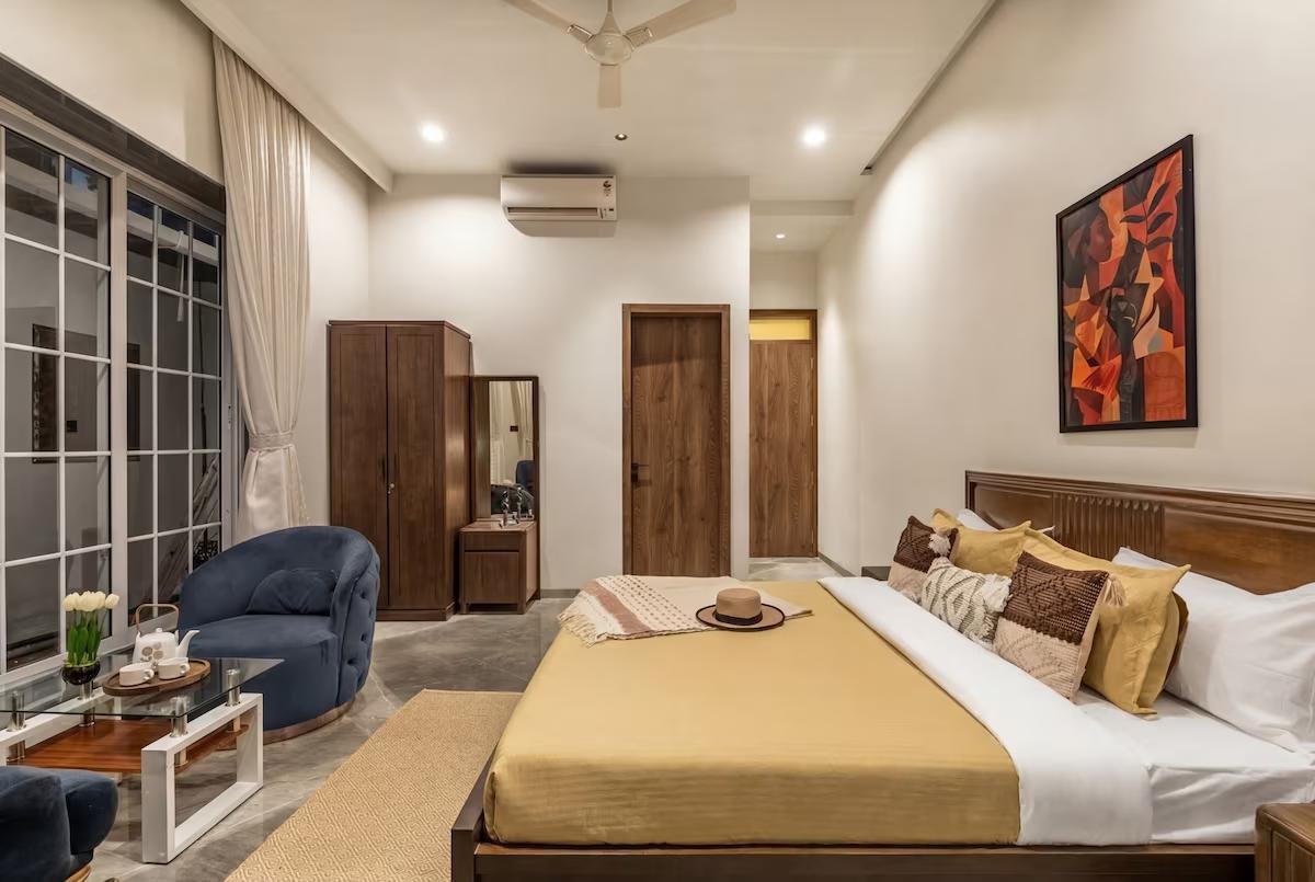 Stayscape- Gulmohar, 5BHK Lonavala, Turf, Big Pool x Solis Nature