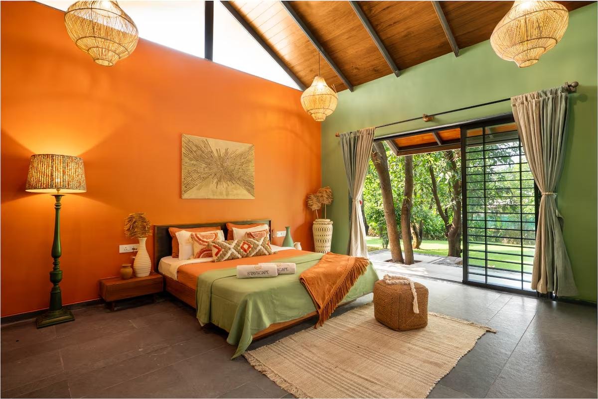 Stayscape- Salt Water, 4BHK Karjat, Pvt Pool, lawn x Solis Nature