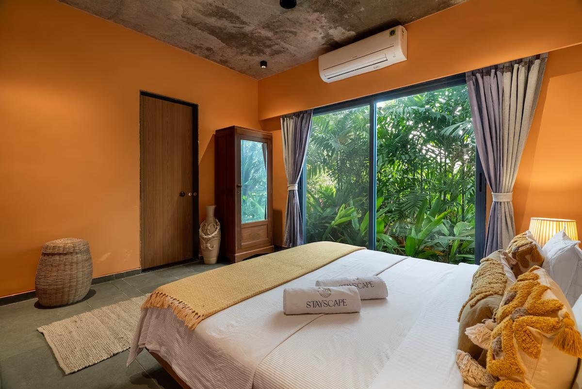 Stayscape- Salt Water, 4BHK Karjat, Pvt Pool, lawn x Solis Nature