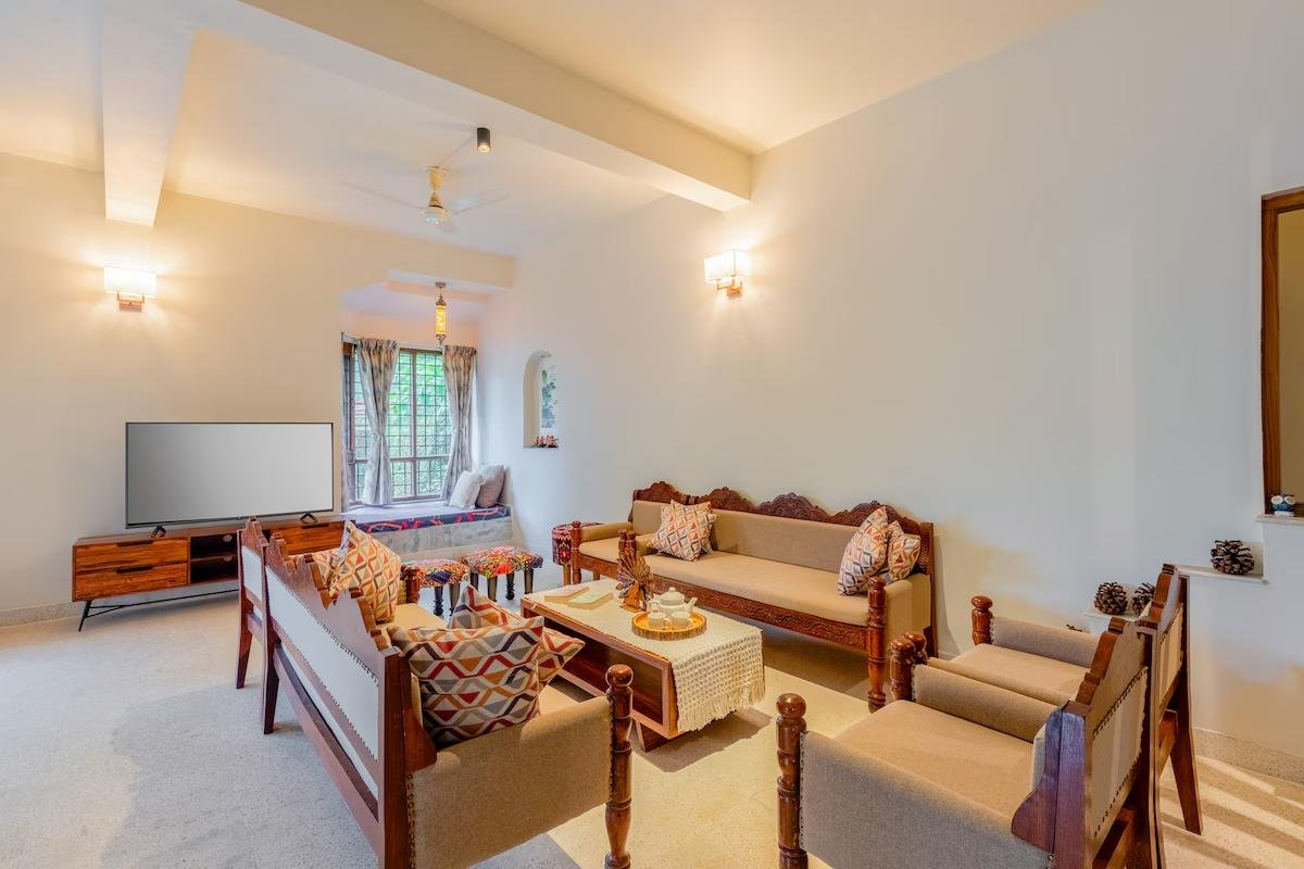 Alaya Stays by ELIVAAS Irayna 4 bhk x Solis Nature