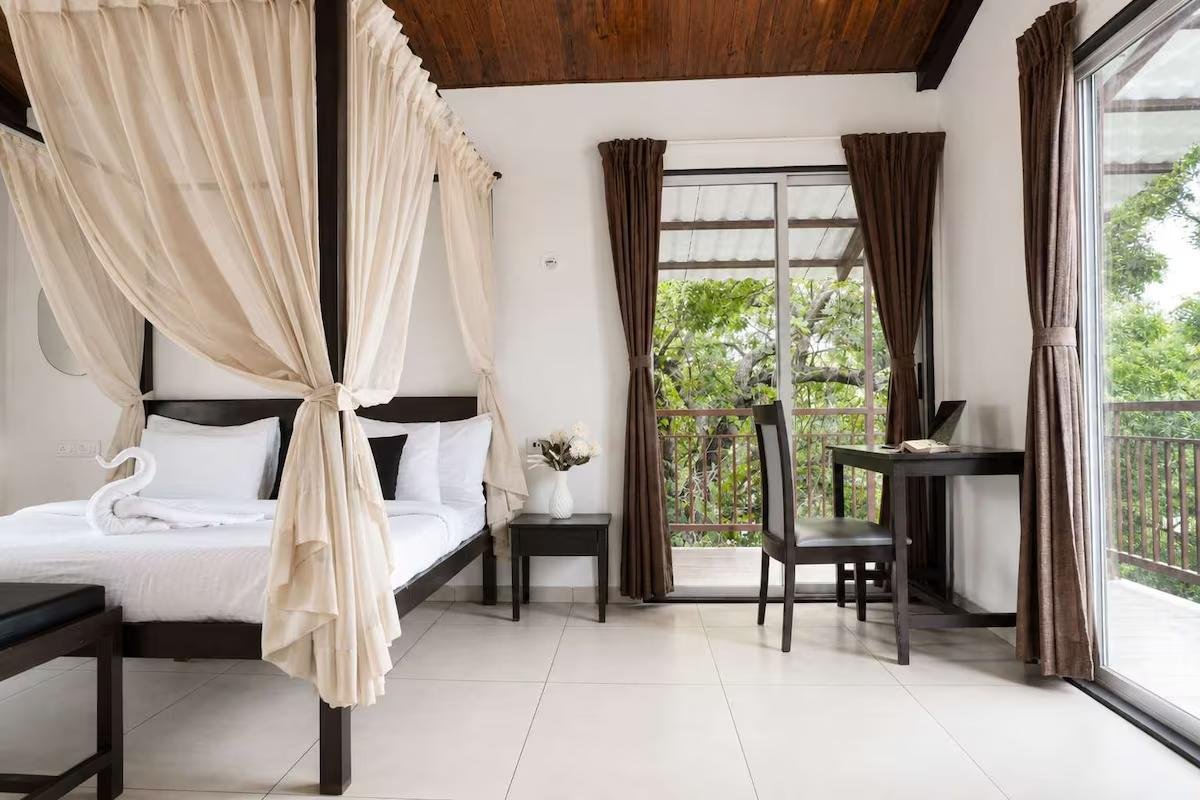StayLeisurely Kora Villa Alibaug x Solis Nature